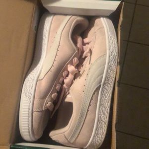 Seude Classic Women’s Puma Shoe size 7 wore twice